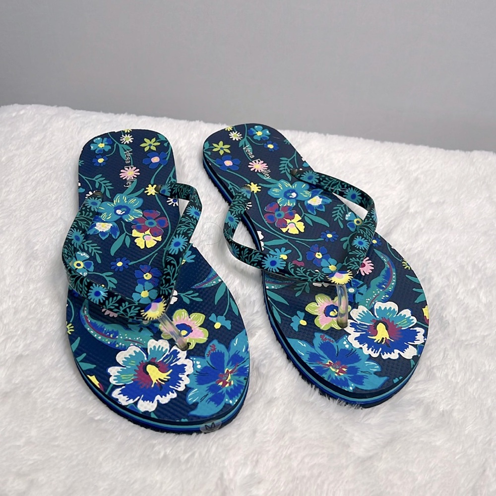 Vera Bradley Firefly Garden Flip Flop Sandals size M (7-8) NWOT